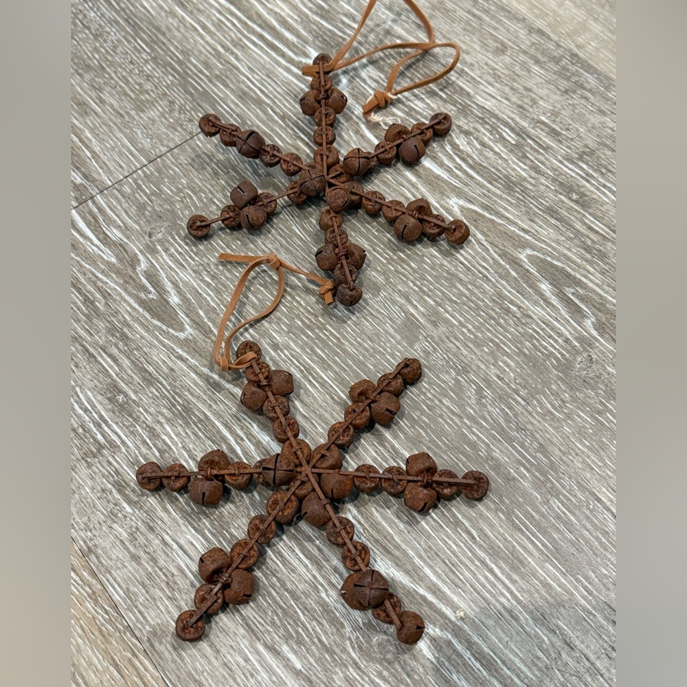 Large lot of Vintage Western/Cowboy Christmas ornaments Decor. 30 + pieces. - Picture 3 of 16